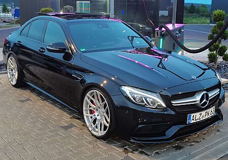 Mercedes-Benz C 63 AMG AMG Speedshift 7G-MCT Comand Online, Pano