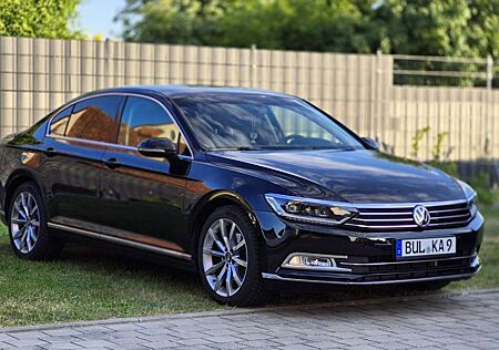 VW Passat Volkswagen 2.0 TDI (BlueMotion Technology) DSG Highline
