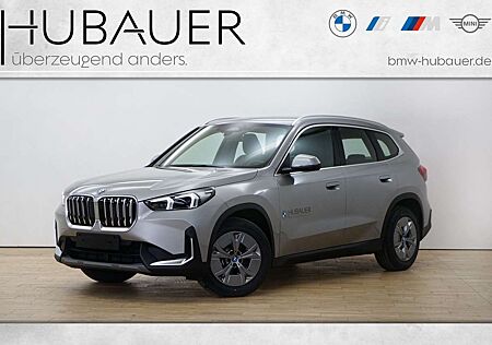 BMW iX1 xDrive30 [Navi, RFK, SHZ, LED, 17" LMR]