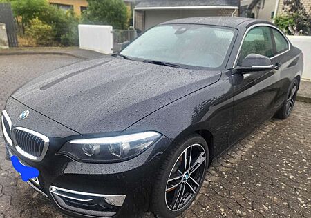 BMW 220i 220 Coupe Aut. Luxury Line