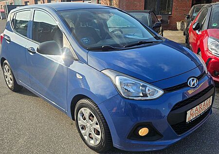 Hyundai i10 1.0 blue Trend TÜV&AU NEU -ALLWETTERREIFEN