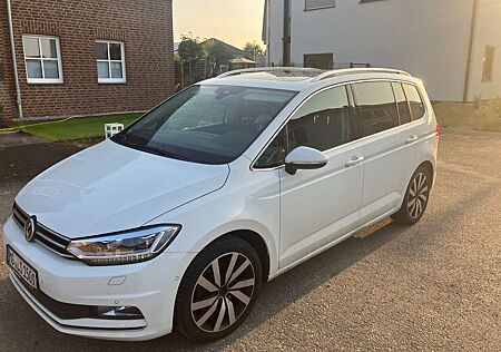 VW Touran Volkswagen 1.8 TSI(BlueMotion Technology) DSG Highline