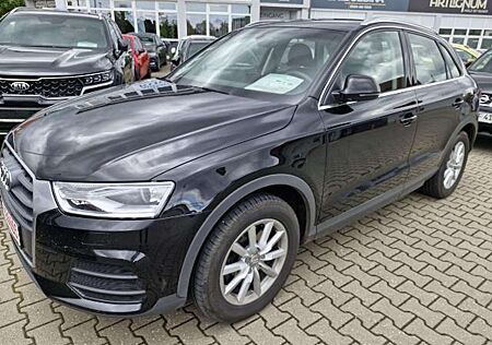 Audi Q3 2,0 TDI Ultra, Navi, AHK, GRA, 8 fach bereift