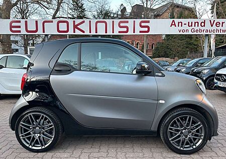 Smart ForTwo 66kW DCT BRABUS*LEDER*NAVI*SHZ*JBL*KAM*