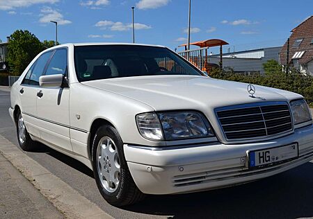 Mercedes-Benz S 300 TD W140