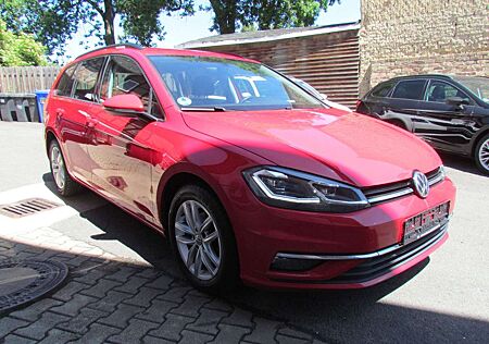 VW Golf Volkswagen 1.6 TDI DSG IQ.DRIVE **LED/ACC/Navi/DAB**