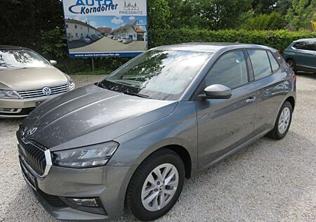 Skoda Fabia Selection 1.0 MPI LED PDC MFL
