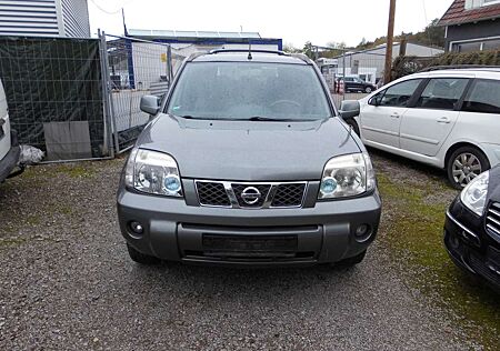 Nissan X-Trail 2.2 dCi 4x4 DPF Elegance