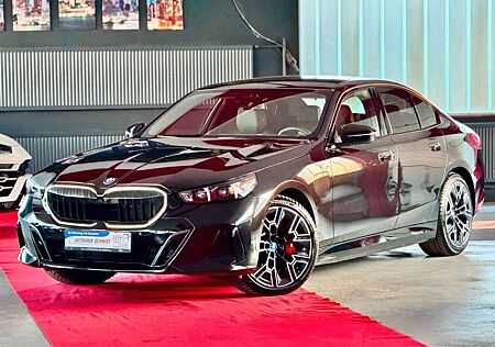 BMW 550 e xDrive M Sport Pro Pano IconicGlow ACC 360°