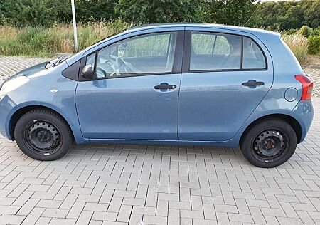 Toyota Yaris 1.0 VVT-i