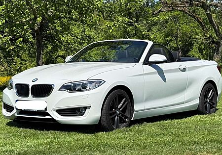BMW 220i 220 Cabrio Aut. Advantage