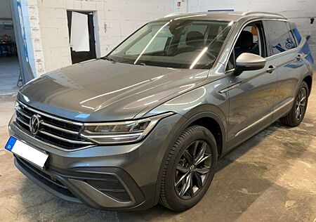 VW Tiguan Allspace Volkswagen 1.5 TSI ACT Life *AHK*SHZG*CAM*NAVI*ACC*HU NEU