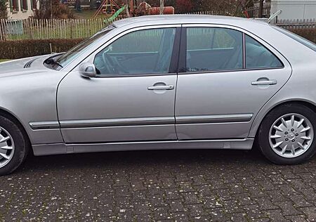 Mercedes-Benz E 220 E-Klasse CDI Elegance