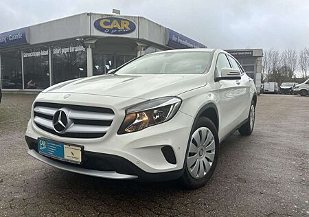 Mercedes-Benz GLA 200 Automatik*Klimaanlage*Erst 60.000 Km*