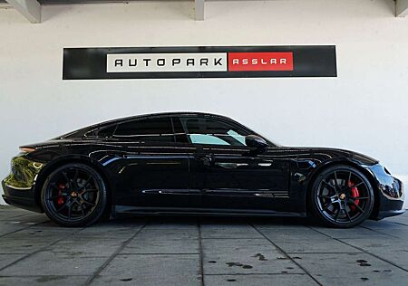 Porsche Taycan GTS BLACK/PANO/P-DISPLAY/MATRIX/360°/21z