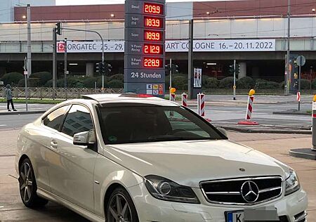 Mercedes-Benz C 350 AMG (BlueEFFICIENCY)