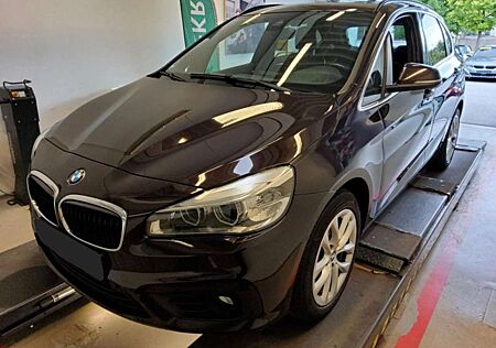 BMW 220 i ActiveTourer Sport Line Leder*Navi*HiFi*AHK
