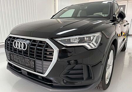 Audi Q3 40 TDI quattro S-Line/LED/Navi/AHK/ACC