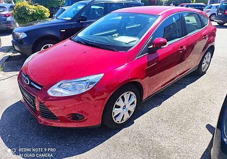 Ford Focus 1.0 EcoBoost Start-Stopp-System Titanium
