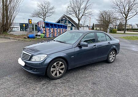 Mercedes-Benz C 220 CDI DPF BlueEFFICIENCY