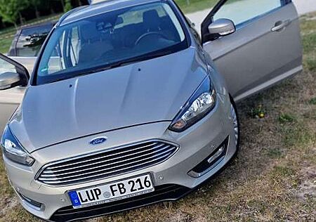Ford Focus Turnier 1.0 EcoBoost Start-Stopp-System Tita