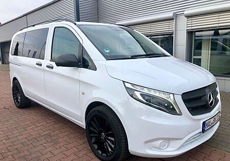 Mercedes-Benz Vito Tourer 4 MATIC /8Sitzer/Navi/AHK/Sitzhz