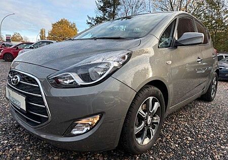 Hyundai ix20 blue Space