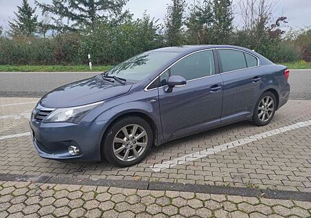 Toyota Avensis 2.2 D-CAT Executive