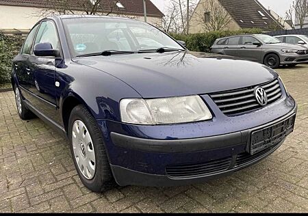 VW Passat Volkswagen 1.6 Edition