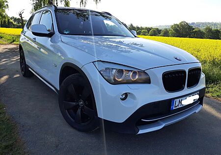 BMW X1 xDrive18d STANDHEITZUNG ALPINWEISS