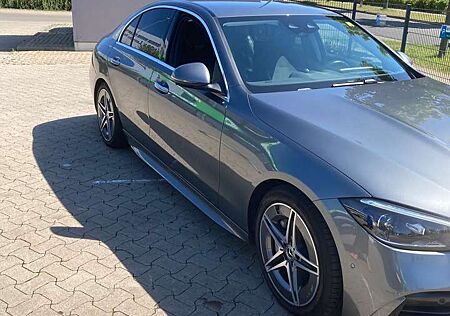 Mercedes-Benz C 300 4Matic 9G-TRONIC AMG Line