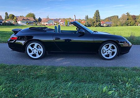 Porsche 996 911 Carrera 4 Cabrio
