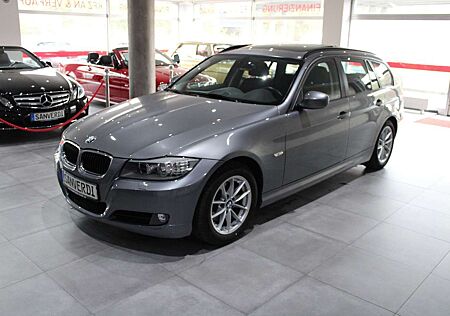 BMW 318 i Touring NAVI XENON PANORAMA MFL PDC II.HAND