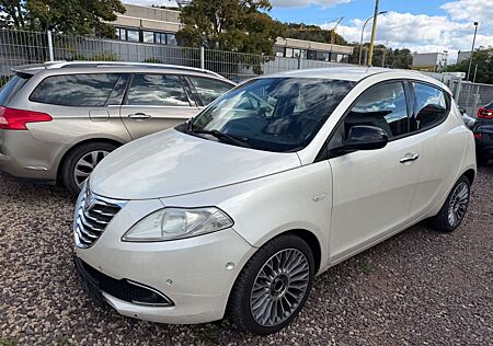 Lancia Ypsilon Platinum