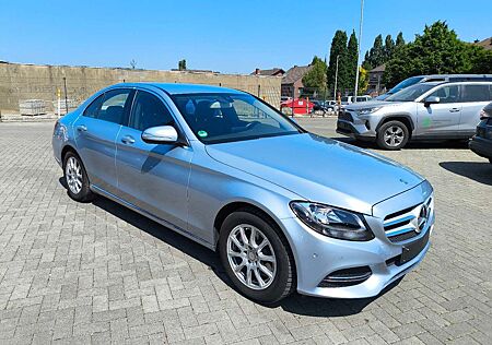 Mercedes-Benz C 180 AHK,KLIMA,NAVI,SITZHEIZUNG,TEMPOMAT