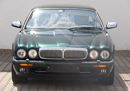 Jaguar Daimler Super V8 Langversion 2 Jahre Garantie