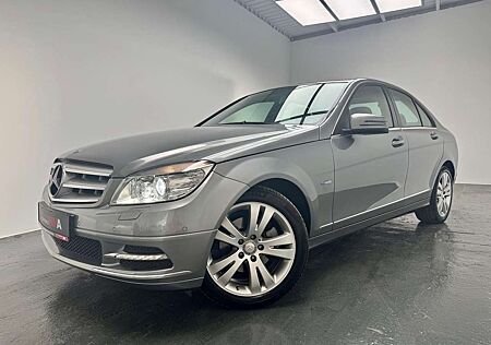 Mercedes-Benz C 200 CGI Sport Edition+LEDER+BI-XENON+NAVI+SHZ