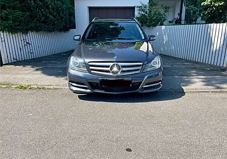 Mercedes-Benz C 180 T (BlueEFFICIENCY) 7G-TRONIC Avantgarde