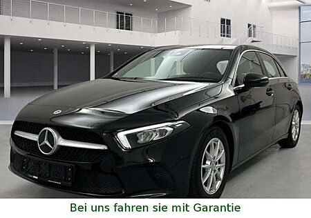 Mercedes-Benz A 200 D LED Scheinwerfer Sitzheizung Kamera AHK