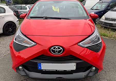 Toyota Aygo x-play club