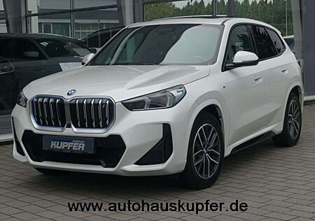 BMW X1 xDrive30 M Sportpak PANO*AHK*ACC°elSitz°360°