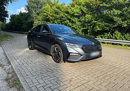 Skoda Octavia 2.0 TDI DSG 4x4 RS