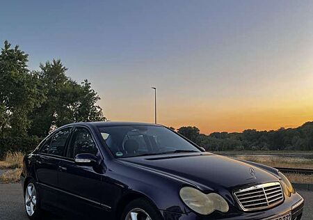 Mercedes-Benz C 200 Kompressor (203.042)