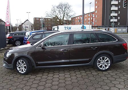 Skoda Superb Combi 2.0 TDI Green tec 4x4 DSG Eleganze OUTDOOR