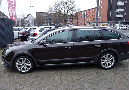 Skoda Superb Combi 2.0 TDI Green tec 4x4 DSG Eleganze OUTDOOR