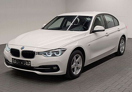 BMW 320 i Sport Line LED/Navi/SHZ/PDC/Tempomat/16 LM