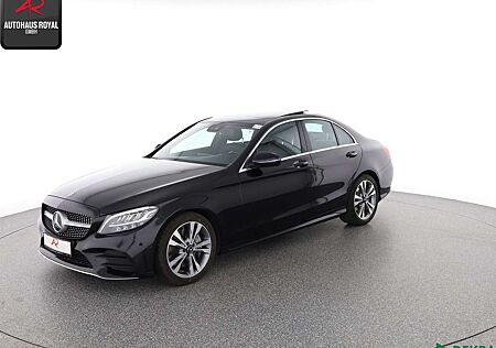 Mercedes-Benz C 300 d AMG KAMERA,BURMESTER,PANO,CARPLAY,AHK,SH