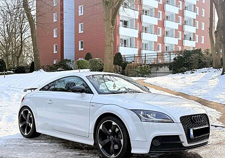 Audi TT S-LINE / BOSE / SPOILER / 19” Coupe 1.8