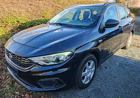 Fiat Tipo Kombi Pop 1.4 16V AW auf Alu-AHK, abnehmbar-Klima