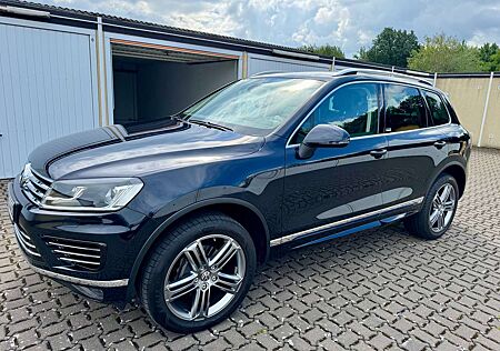 VW Touareg Volkswagen Diesel 3.0 V6 TDI Executive Edition
